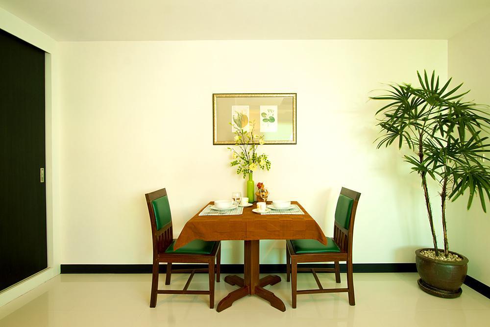 Laurel Suite Банкок Стая снимка