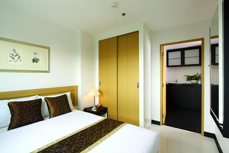 Laurel Suite Банкок Стая снимка
